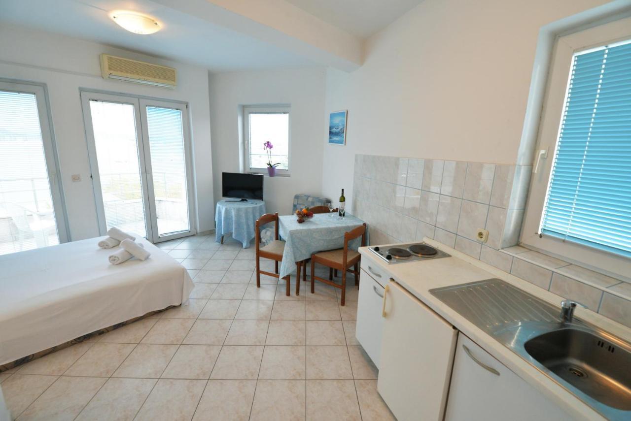Apartman Mana, Murter Exterior photo