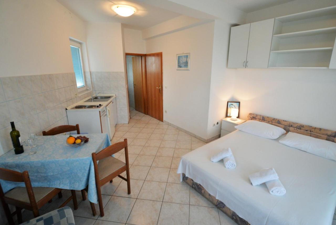 Apartman Mana, Murter Exterior photo