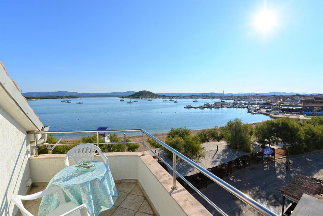 Apartman Mana, Murter Exterior photo